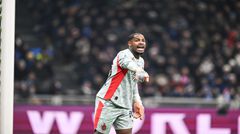 Romano: Al Nassr hài lòng với thủ môn hiện tại, tin đồn về Maignan hoàn toàn vô căn cứ