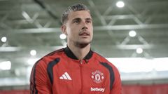 Darlow: Mong chờ trận gặp Bồ Đào Nha, đang nghiên cứu quả phạt đền của Bruno Fernandes