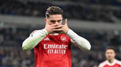 Morgan: Arsenal từng muốn dùng Gyökeres đổi lấy Alvarez, Gyökeres rất tức giận