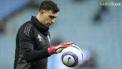 Ifab altera regra do futebol para coibir "cera" de goleiros que seguram a bola na área; confira as mudanças