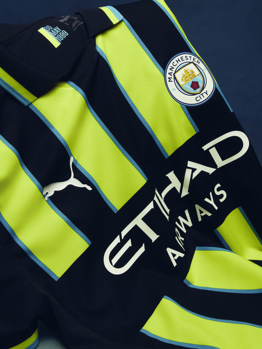 Áo đấu sân khách Manchester City cho mùa giải 2024-25