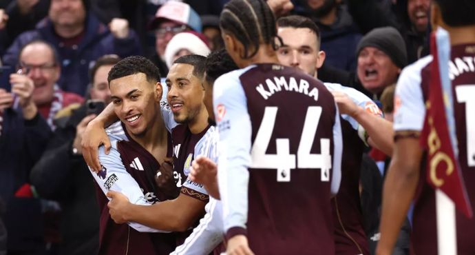 Aston Villa Edge Manchester United 2-1 to Extend Winning Run