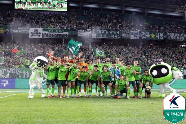 전북, 안양에 2-1 승리…이승우 극장골