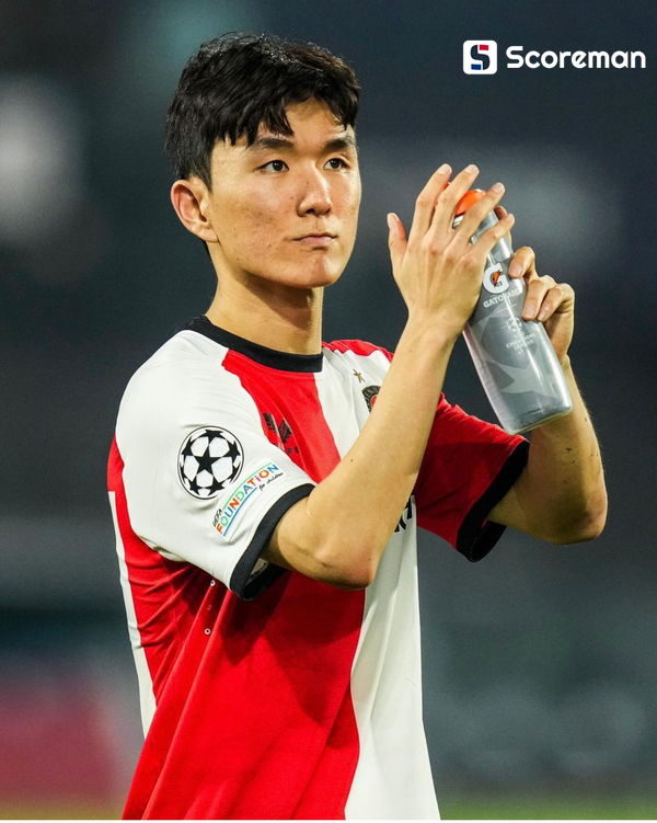 황인범 75분 맹활약! 페예노르트, 프라하에 4-2 승리...16강 희망 ↑