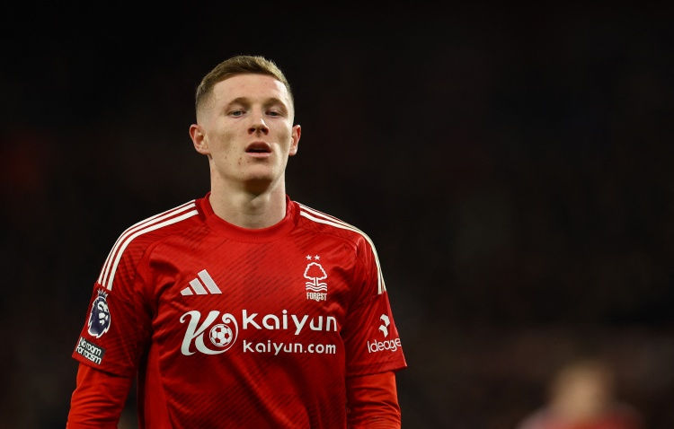 Ferdinand: MU nên ưu tiên chiêu mộ Elliot Anderson để bổ sung tuyến giữa