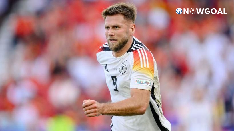 West Ham are closing in on the signings of Borussia Dortmund striker