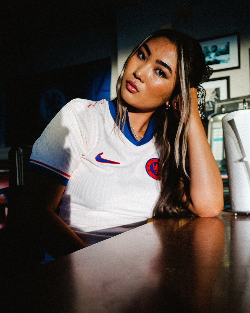 ​Áo đấu sân khách Chelsea cho mùa giải 2024-25