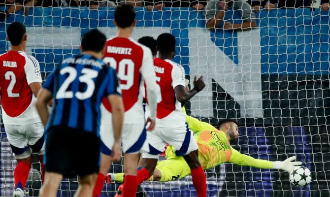 Raya's Heroics Secure Arsenal a Point in Bergamo Stalemate