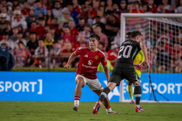 Lee Sharpe phát hiện 1 