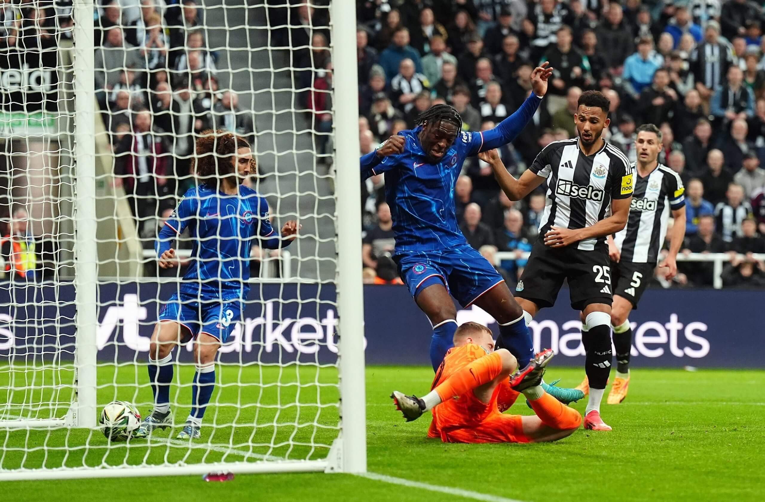 Newcastle United Advances in Carabao Cup with 2-0 Win Over Chelsea