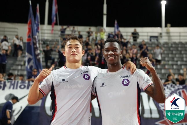 충북청주, 서울E에 2-1 역전승…14경기 만에 시즌 첫 승