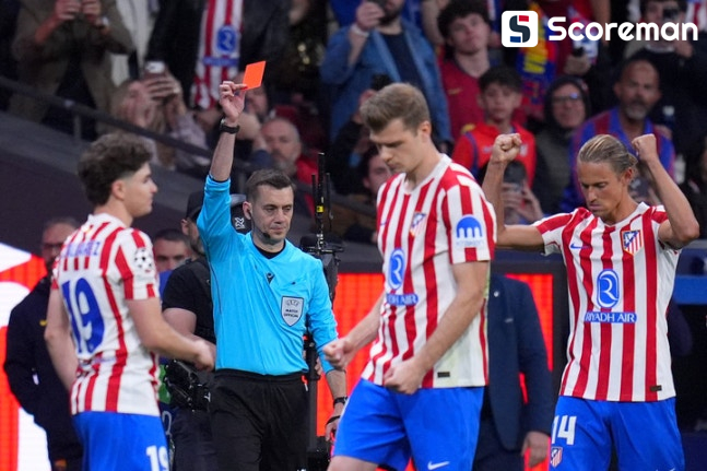 바르셀로나, AT마드리드에 2-1 승리에도 합산 2-3으로 4강행 좌절