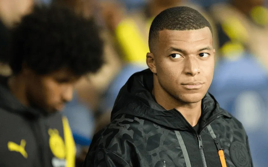 PSG bị ra lệnh phải trả 55 triệu tiền lương + tiền thưởng còn nợ Mbappé trong vòng 8 ngày