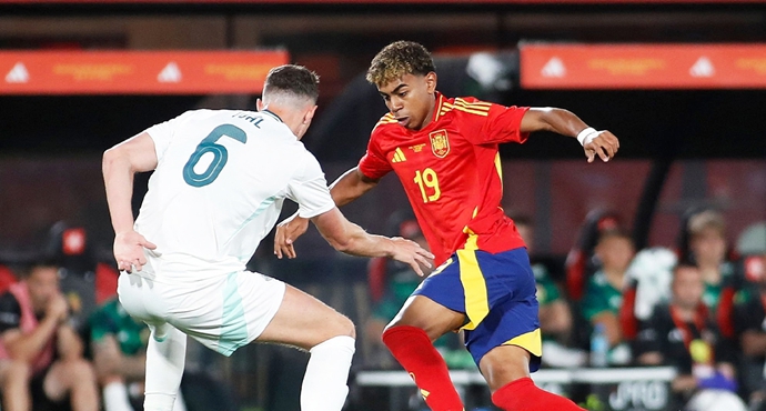 ไม่ทิ้งการเรียน! “ยามาล” หอบการบ้านไปทำในแคมป์ “ทีมชาติสเปน” เตรียมบู๊ “ยูโร 2024”