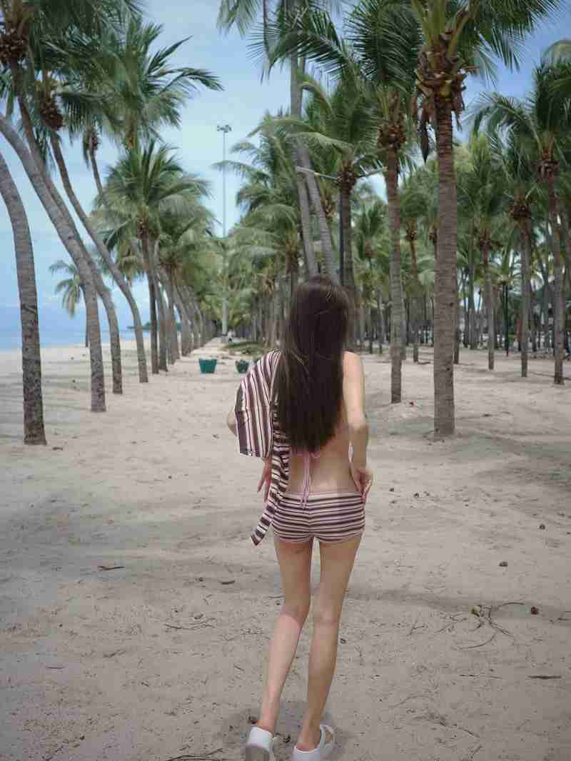 นิว ณิชกานต์ เมธมุทา สาวสวยที่เป็นขวัญใจชาวเน็ตในตอนนี้ เผยภาพเซตใหม่ลงใน IG ส่วนตัว