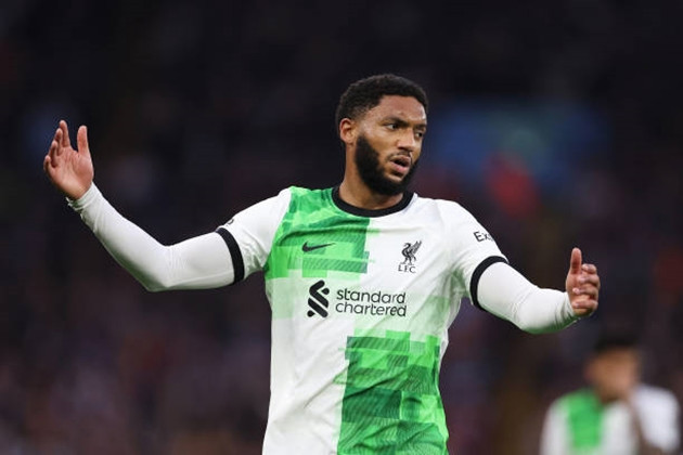 Chelsea tính gây sốc với Joe Gomez