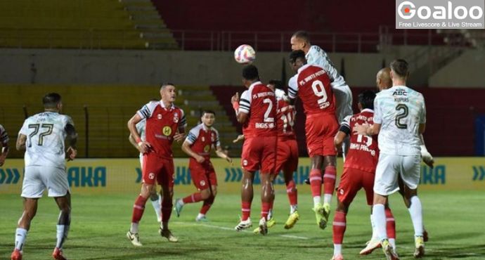 Persib Bandung Defeats 10-Player Barito Putera 2-1