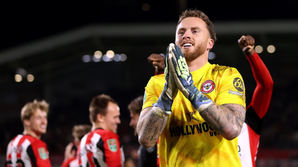 Brentford Advances to Quarter-Finals After Penalty Shootout Against Sheffield Wednesday