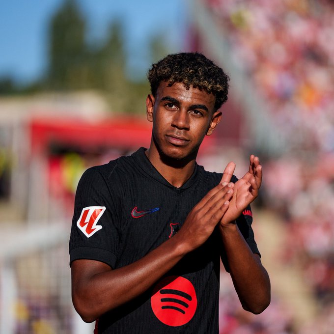 Lamine Yamal quá đáng sợ