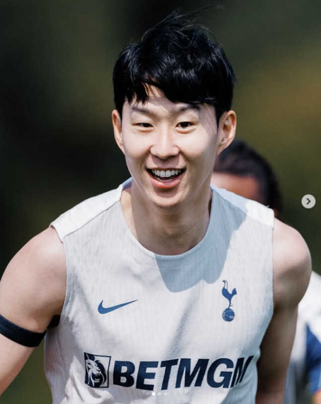 드디어 팀 훈련 시작한 손흥민