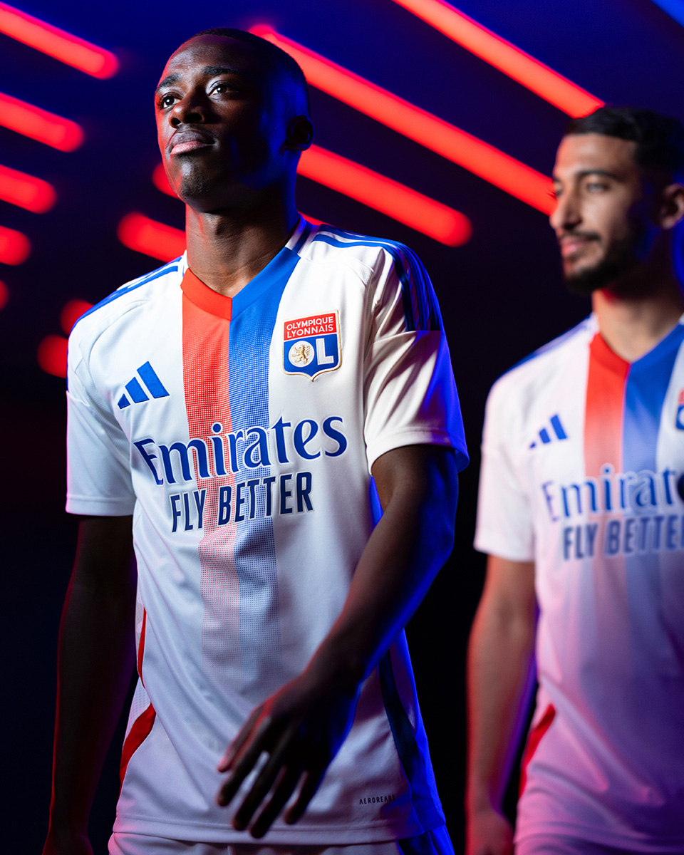 Áo sân nhà Lyon cho mùa giải 2024-25