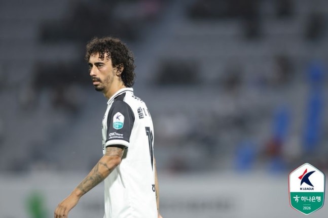 'K리그2 선두' 부산, 성남에 0-1 패배…전남은 16경기 만에 승리