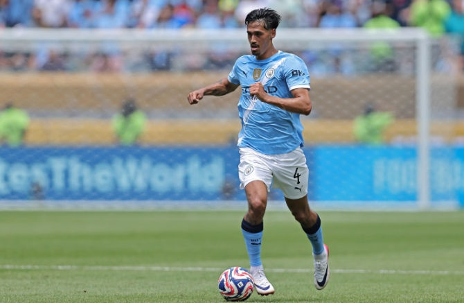 Reinders: Tôi đang làm tốt ở Manchester City. Chuyển từ Milan sang Manchester là một thay đổi lớn