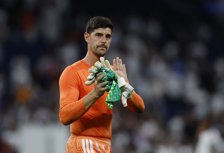 HWG! Romano: Real Madrid gia hạn với Courtois đến 2028, từng 2 lần từ chối gợi ý thủ môn trong 3 tháng qua