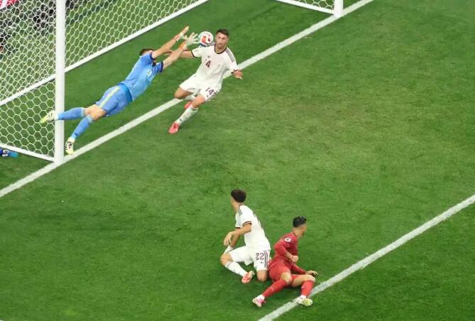 Portugal Fall 0-1 to Spain in Heartbreaker — Merino Scores 91st-Minute Winner as Ronaldo Plays His Final World Cup Match