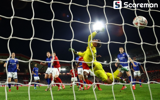 노팅엄, 입스위치와 1-1 무승부...승부차기 끝에 8강행