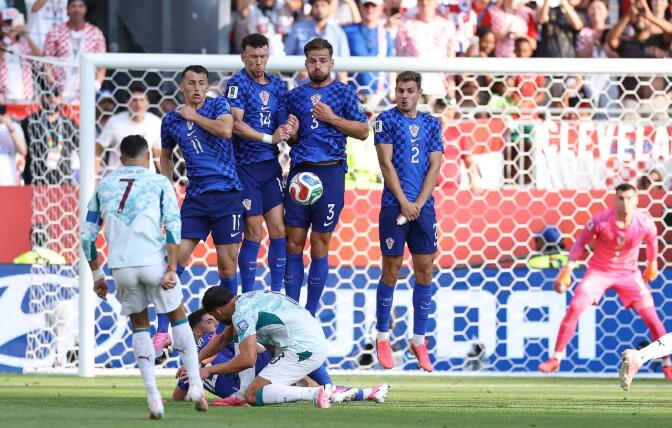 월드컵|포르투갈, 크로아티아에 2-1 극적 역전승... 라모스 94분 헤더 결승골, C. 호날두는 결승전 토너먼트 첫 골 기록