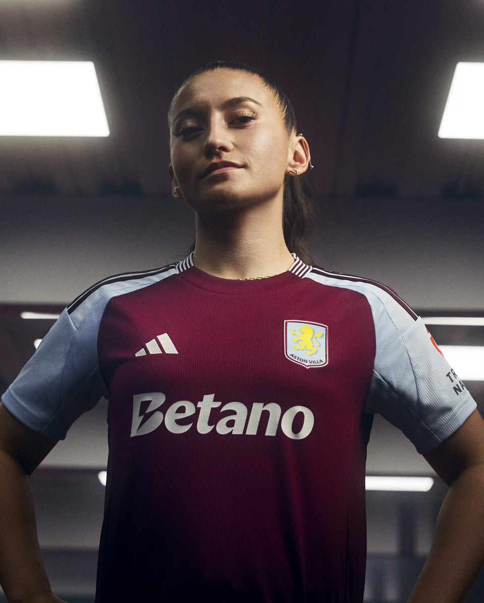 ​Áo đáu sân nhà Aston Villa cho mùa giải 2024-25