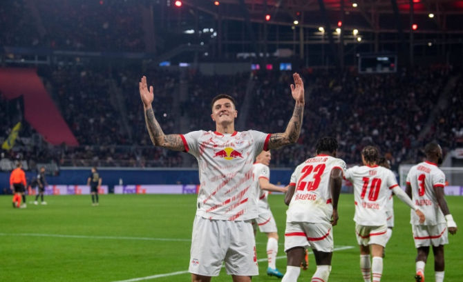 Newcastle gây áp lực buộc Cesco phải đưa ra quyết định nhanh chóng