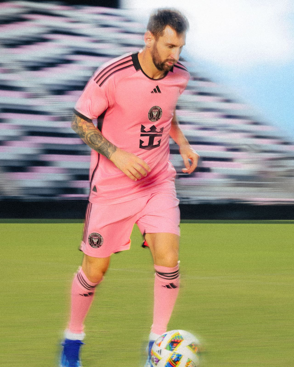 Áo dấu sân nhà Inter Miami mùa giải 2024-25