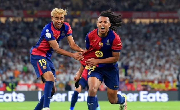 ​Khoảnh khắc của Jules Koundé khép lại trận đấu điên rồ giữa Barcelona và Real Madrid