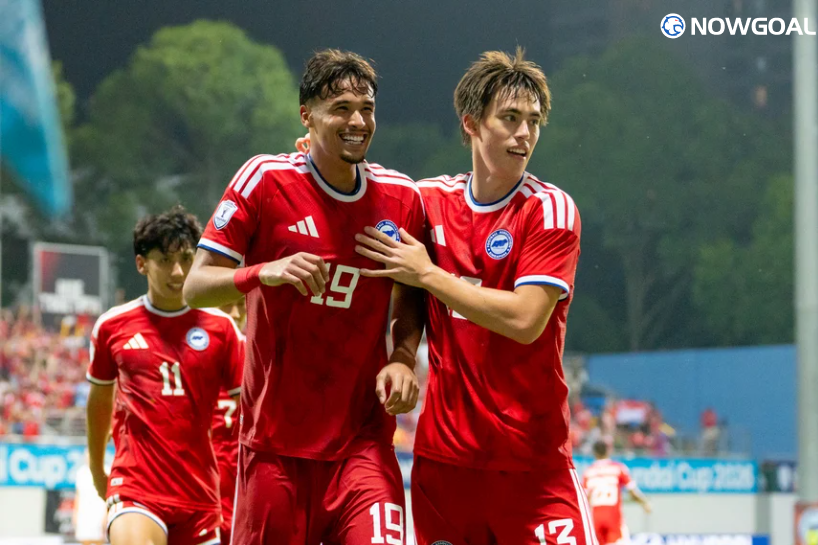‘SATISFIED’ LEE HAILS PLAYERS AFTER RESILIENT SINGAPORE BOOK SEMI-FINAL BERTH