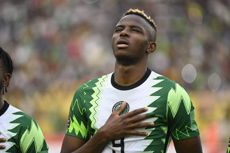HLV Nigeria: Osimhen là trung phong hay nhất thế giới, có thể gia nhập Man United, Barca hoặc Real Madrid