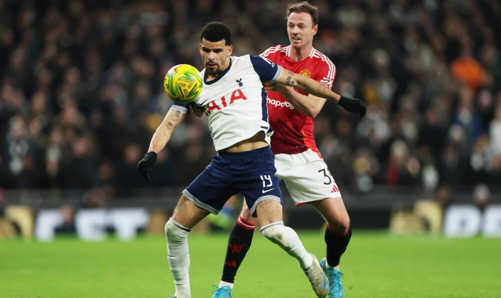 Tottenham beat Manchester United 4-3 in EFL Cup thriller, setting up semi-final against Liverpool