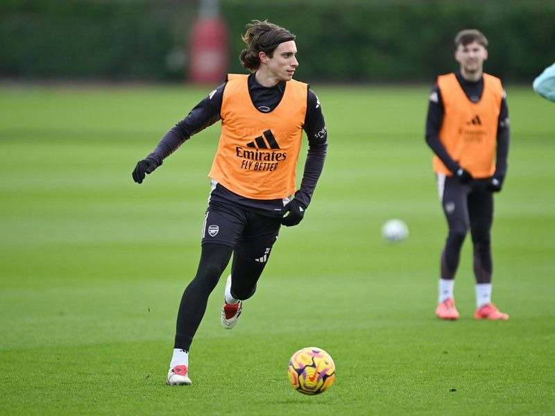 ภาพการฝึกซ้อมของอาร์เซนอลสำหรับเกมที่พบกับเบรนท์ฟอร์ด