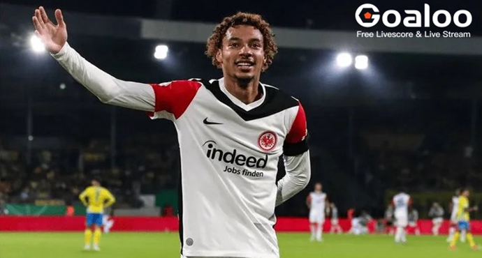 Ekitike in Demand: Striker Carousel Heats Up as Clubs Eye New Forward Options