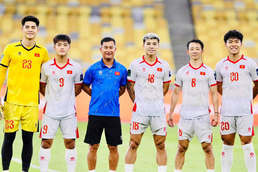 Kinh ngạc đại gia V.League chiêu mộ 10 cầu thủ HAGL