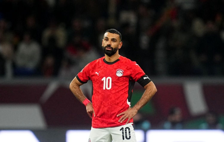 Mirror: Saudi Pro League khao khát đưa Salah thay thế Ronaldo làm biểu tượng mới, sẵn sàng tăng lương gấp