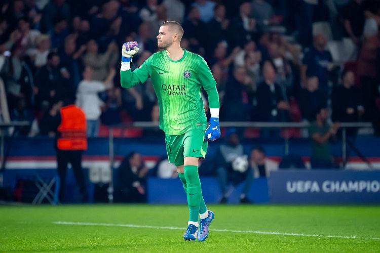 Romano: PSG có thể biến động vị trí thủ môn hè 2026