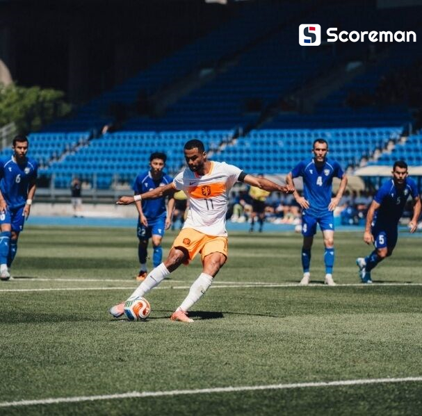 '각포 PK 2골' 네덜란드, 우즈베키스탄에 2-1 진땀승
