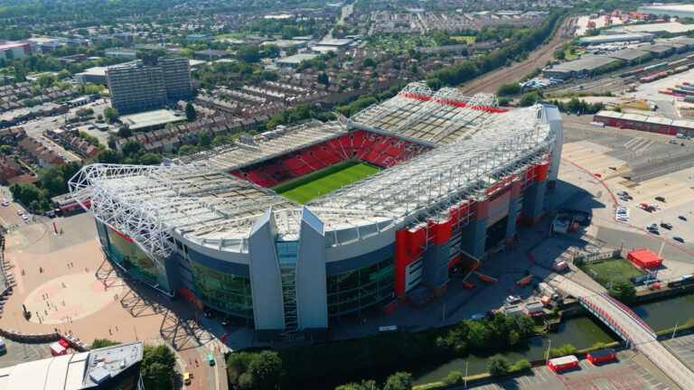 Manchester United's Stadium Future: New Ground or Renovation?