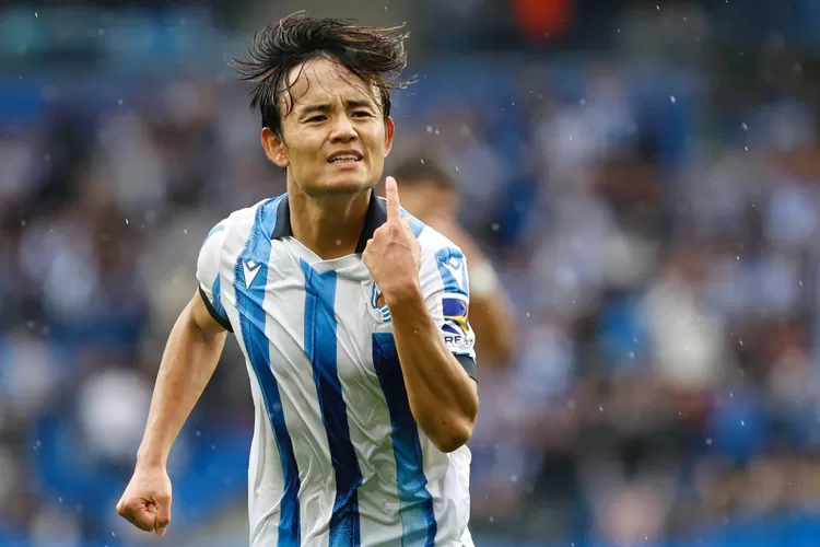 Salah's Future Uncertain as Van Dijk Commits to Liverpool