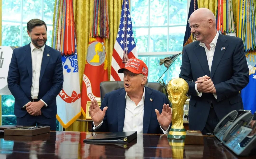 Giá vé World Cup quá đắt, Trump cũng bất ngờ: ngay cả tôi cũng sẽ không bỏ ra 1.000 USD để xem trận đấu!