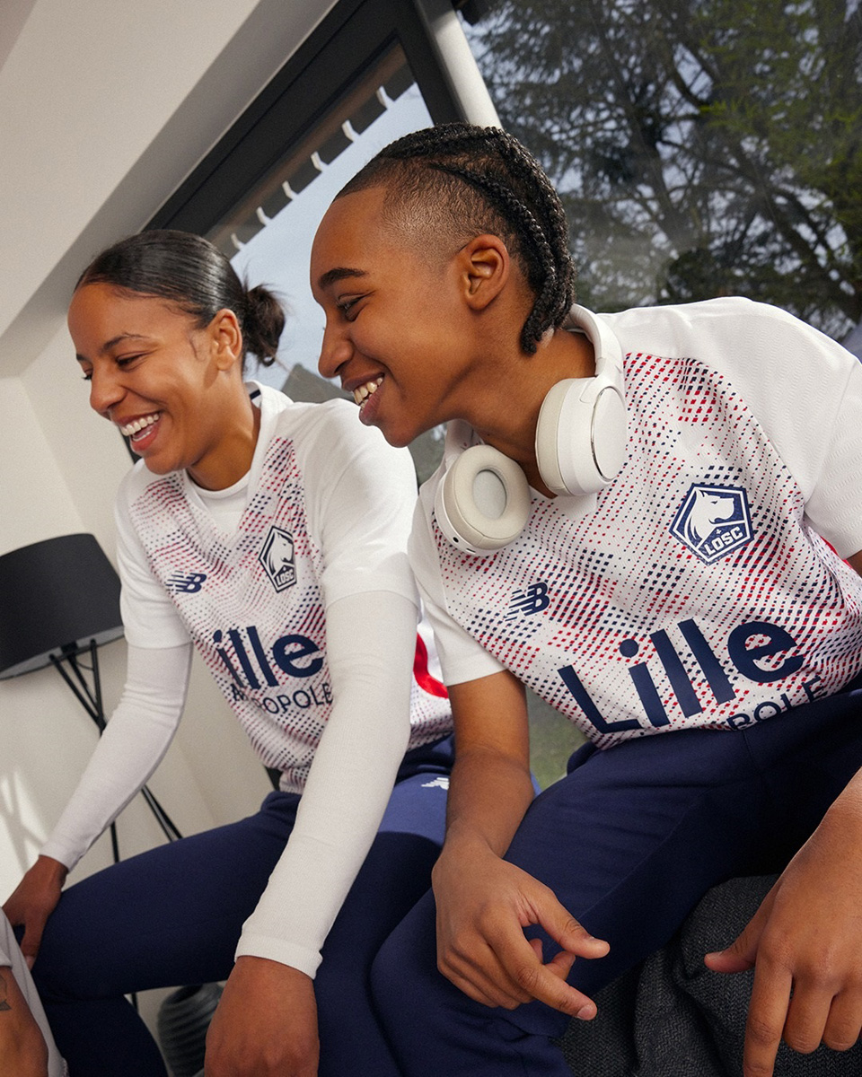 Áo đấu sân khách của Lille cho mùa giải 2024-25