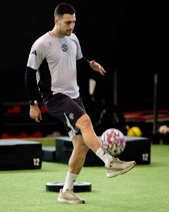 ​พรีเมียร์ลีกระอุ! แมนยูฯ เปิดรังโอลด์ แทรฟฟอร์ด รับมือ สเปอร์ส เดิมพันแต้มสำคัญ