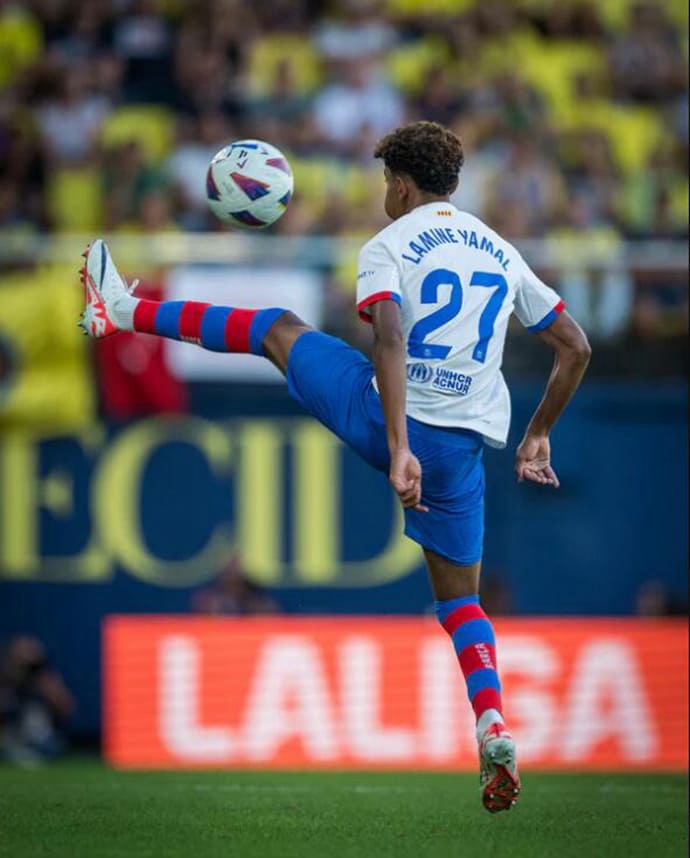 Youngest player ever to score in a Copa del Rey match.